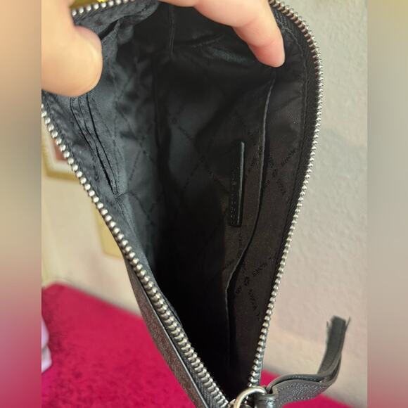 🤍MICHAEL KORS🤍 Classic Black, Grey MK Branded Wristlet, Silver Hardware - Picture 4 of 10